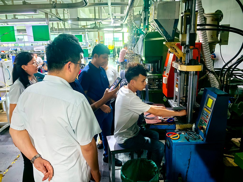 The customer visited our workshop